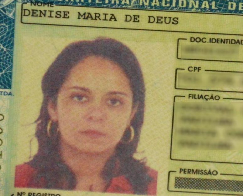 Denise Maria de Deus, 38 anos, foi morta a facada, dentro de casa, na Rua Osvaldo Avelar, em Lagoa Formosa. Foi depois de uma briga com o ex-companheiro. - ecc85e4c811a9dd3b7133ea85fcaa3e1_E