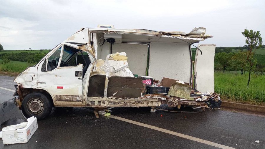 Colisão com vítima com ferimentos aconteceu na BR 146 Km 80, Serra do Salitre.