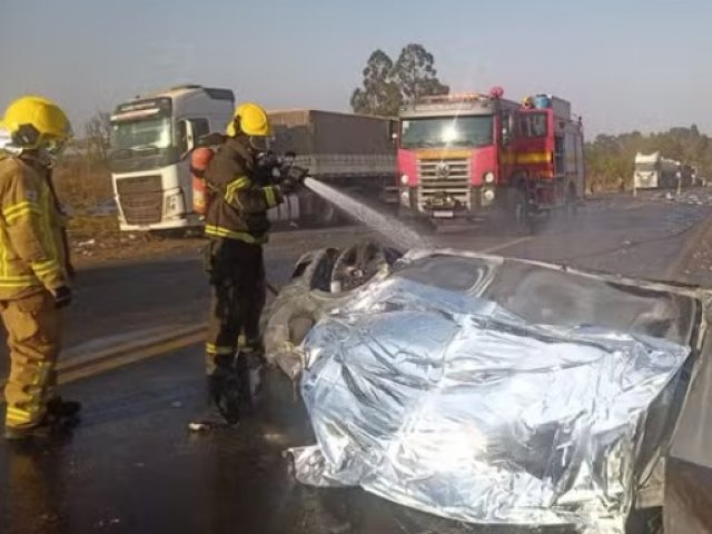 Grave acidente na BR-365 em Patrocínio deixa quatro mortos