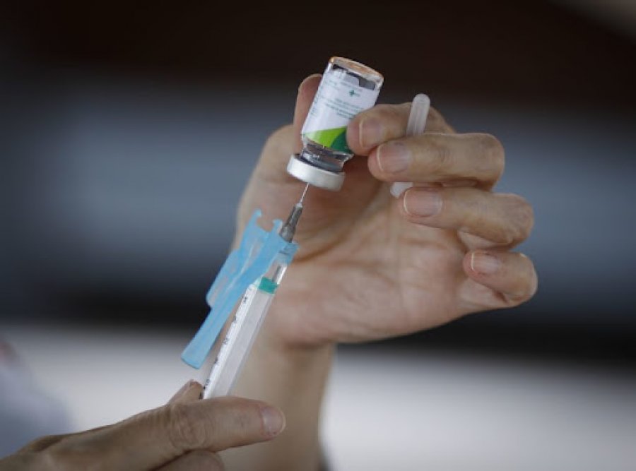 Covid-19: vacinação de adolescentes sem comorbidades é suspensa pelo Ministério da Saúde