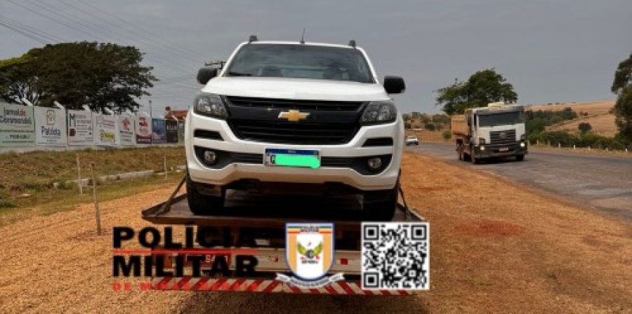 Mulher é presa em Coromandel com caminhonete roubada em Belo Horizonte