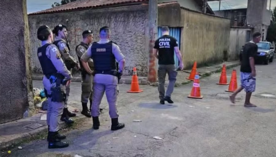 Jovem de 19 anos é morto a tiros em frente à própria casa em Patos de Minas