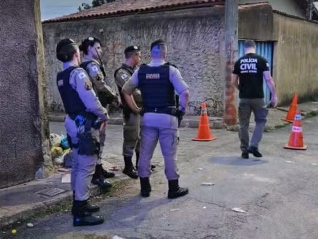 Jovem de 19 anos é morto a tiros em frente à própria casa em Patos de Minas