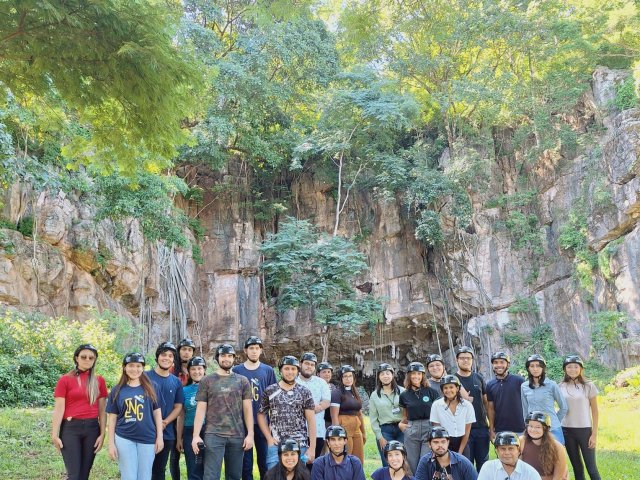 Alunos de cursos técnicos e universitários do UNIPAM realizam visita técnica à mineradora Nexa Resources em Vazante