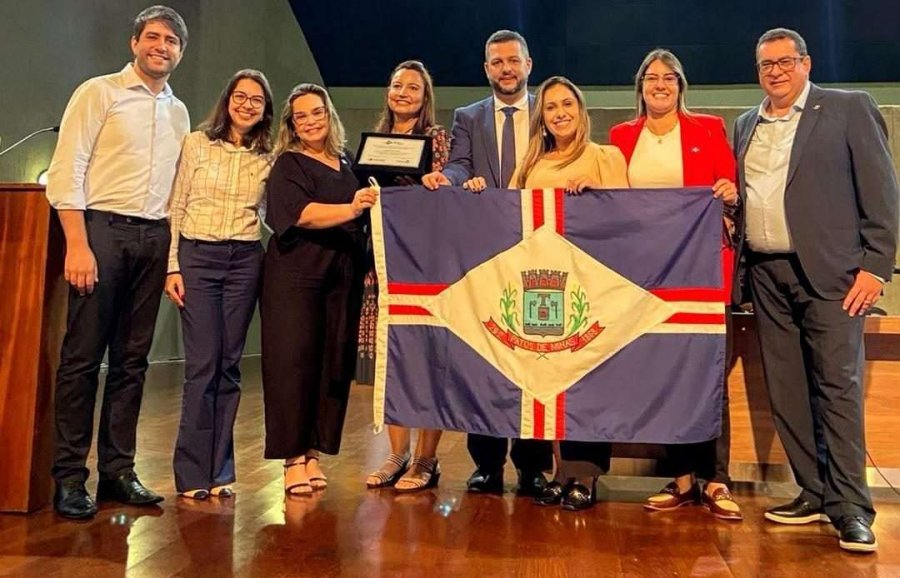 Patos de Minas é reconhecida em evento nacional de saúde com projeto de odontologia domiciliar