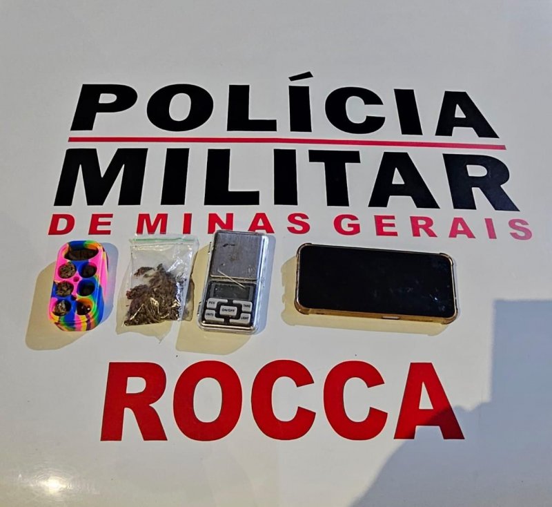 Policia Militar apreende drogas e balança de precisão no Terminal Rodoviário