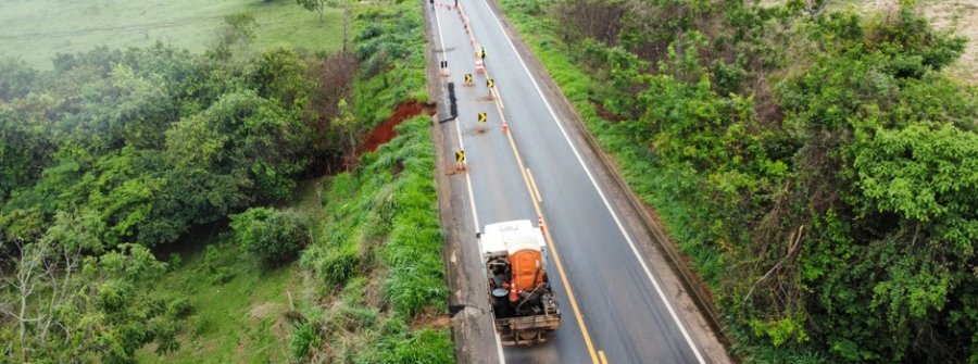 Departamento de Estradas de Rodagem prevê liberar, em cerca de 60 dias, tráfego na MG-190, no Alto Paranaíba