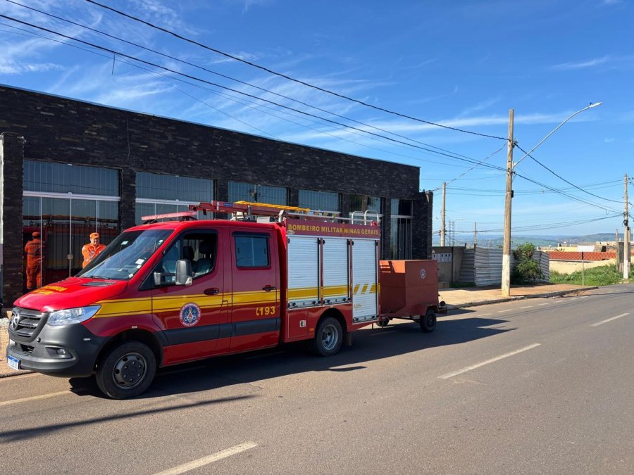 12º Batalhão de Bombeiros de Patos de Minas atende chamado de ataque de cães