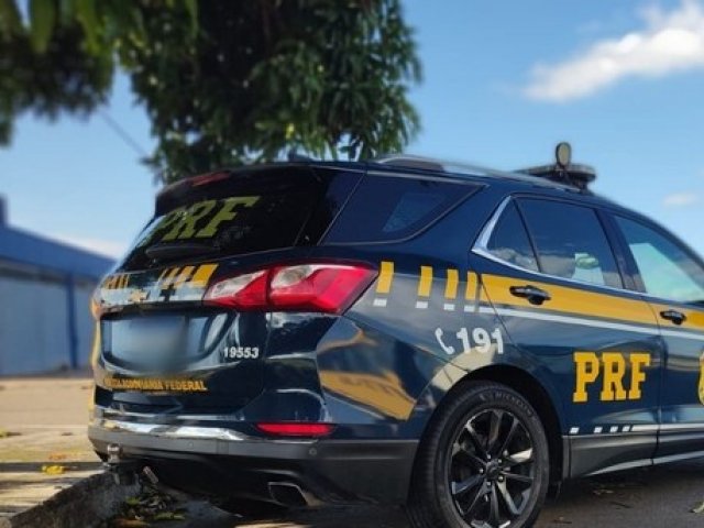 Polícia Rodoviária Federal resgata idosa após acidente na BR-365 em Patos de Minas