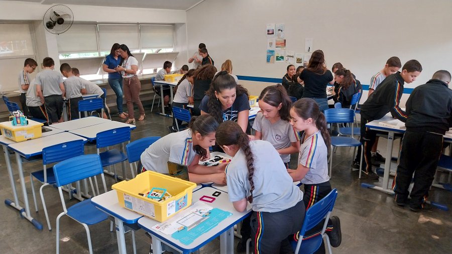 Robótica Day da FIEMG e SESI inspira alunos do Colégio Tiradentes em Patos de Minas