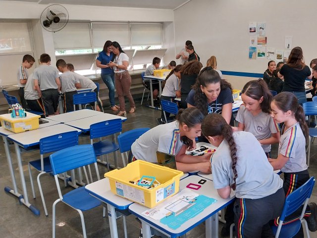 Robótica Day da FIEMG e SESI inspira alunos do Colégio Tiradentes em Patos de Minas