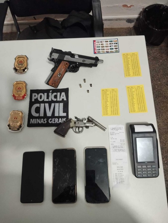 Polícia civil cumpre mandados de busca e prende uma pessoa em Rio Paranaíba