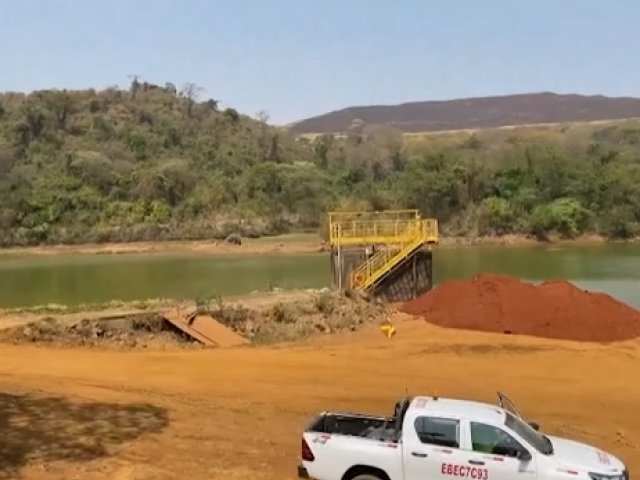 Vídeo: Homem morre afogado em barragem de empresa de mineração em Araxá